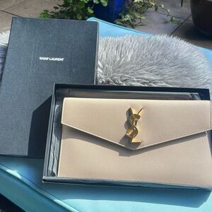 Uptown YSL Pouch in Grained Leather beige